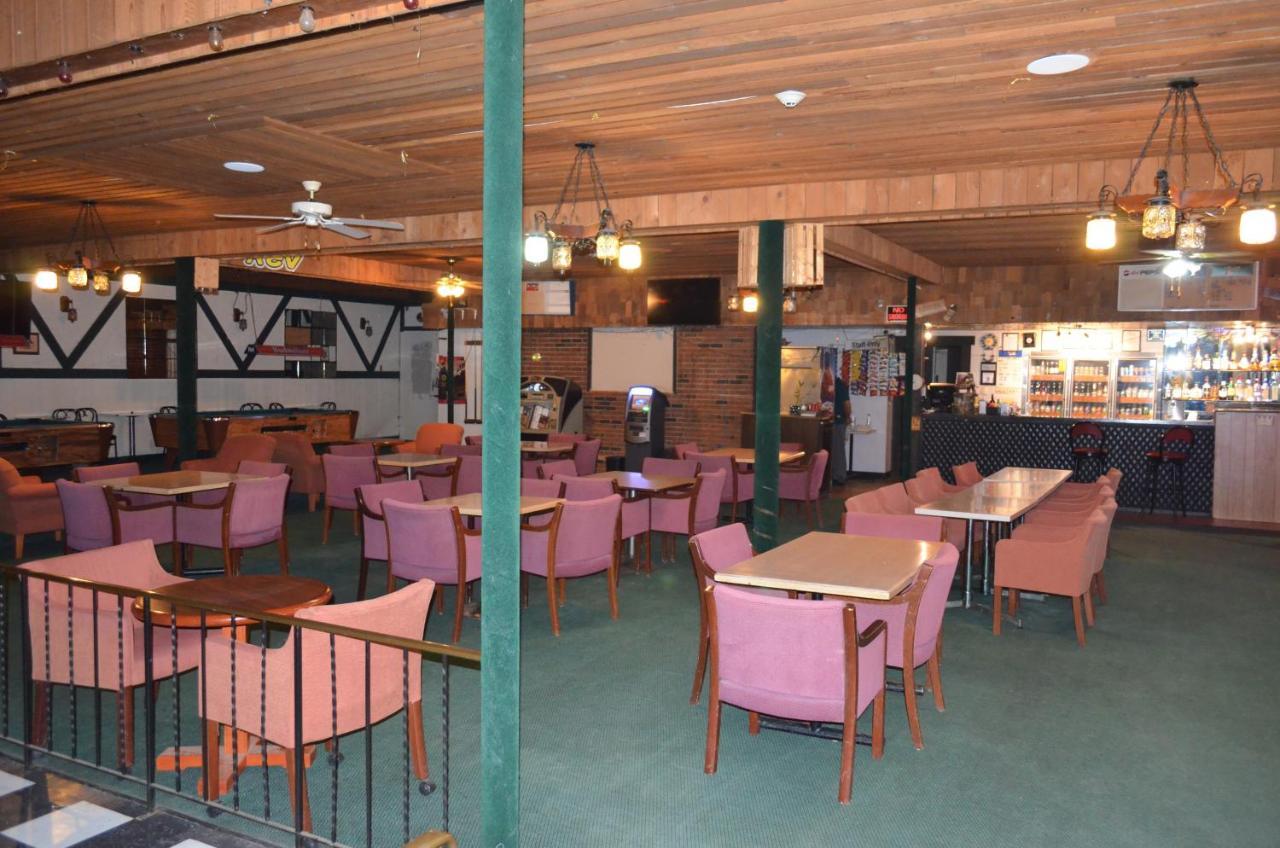 Two Hills Inn Exterior photo